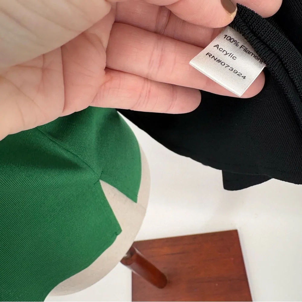 Toula‎ Knit Green and Black Sweater Jacket Set Small